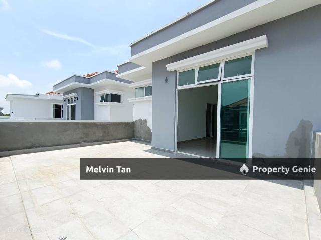 Residential House for sale in Malaka
