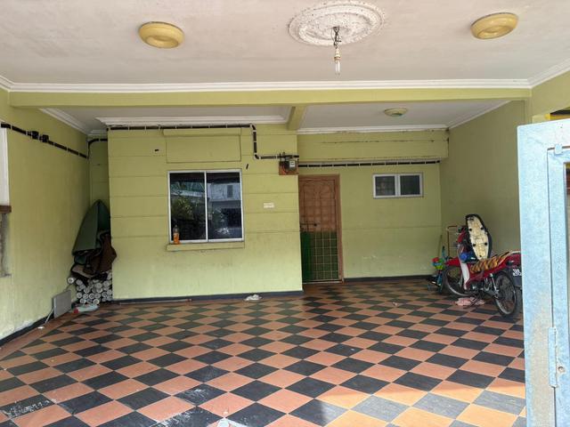 Terraced House for sale in Tanjong Sepat, Selangor