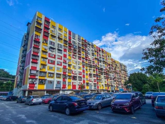 Flat for sale in Petaling, Damansara Damai