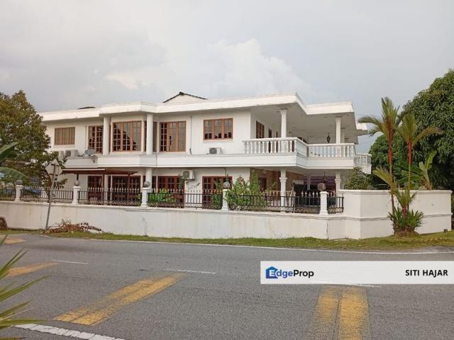 House for sale in Sendayan Village, Negeri Sembilan
