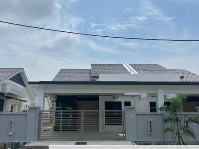 House for sale in Sendayan Village, Negeri Sembilan