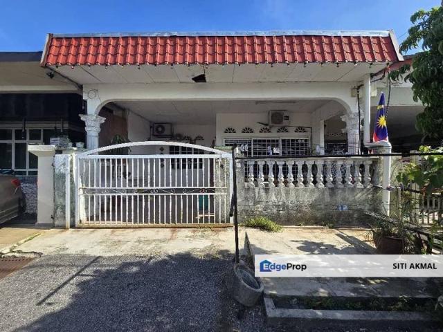 House for sale in Sendayan Village, Negeri Sembilan