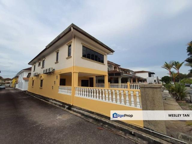 House for sale in Malaka
