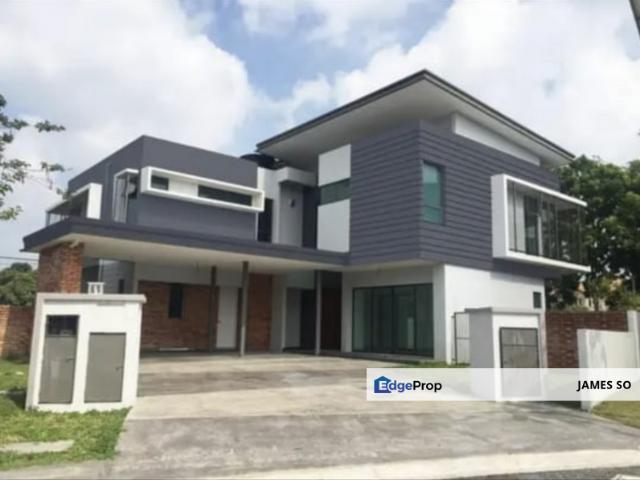House for sale in Malaka