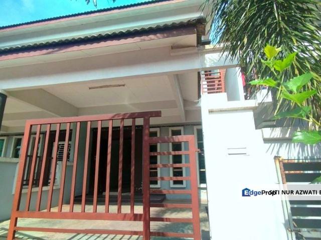 House for sale in Malaka