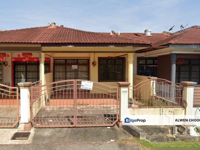 House for sale in Malaka