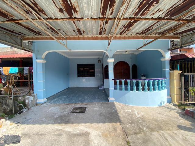 Bungalow for sale in Malaka