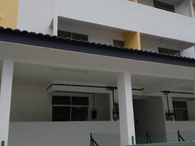 Townhouse for sale in Paya Rumput, Malaka