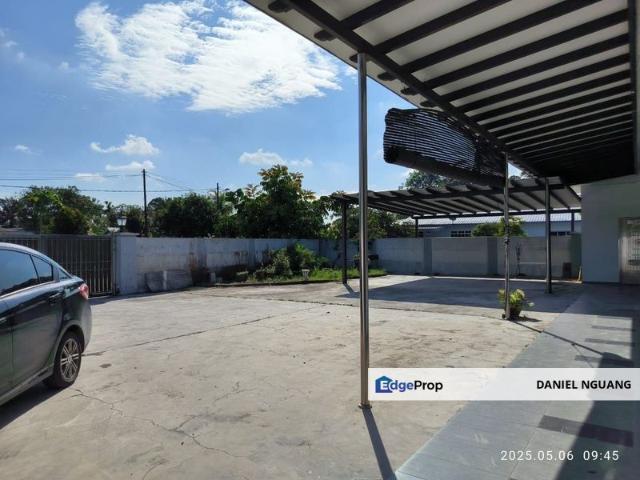 House for sale in Pekan Nanas, Johor