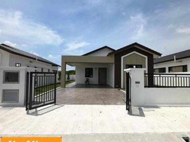 Bungalow for sale in Wellesley, Penang