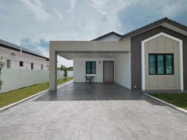 Bungalow for sale in Wellesley, Penang