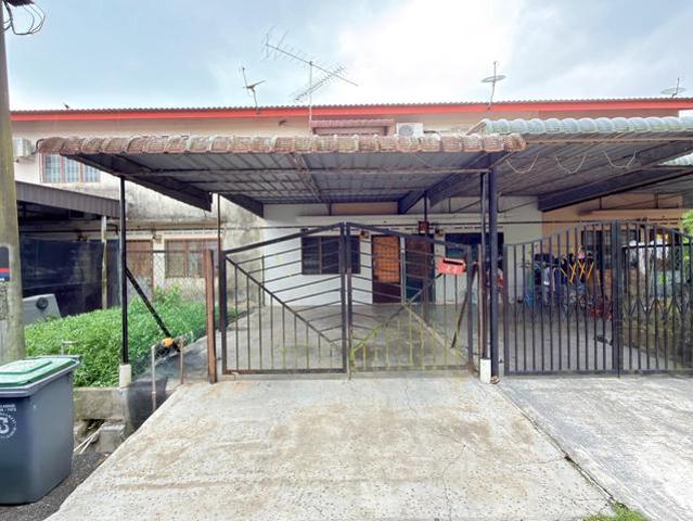 Terraced House for sale in Kluang