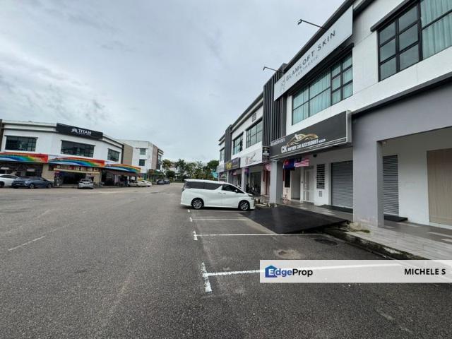 Shop for sale in Johor