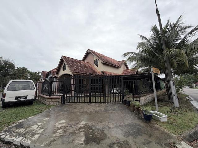 Terraced House for sale in Ulu Tiram, Johor