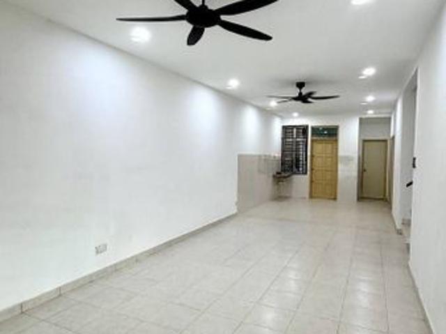 House for sale in Ulu Tiram, Johor