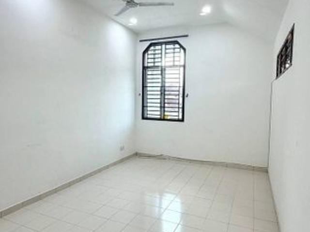 House for sale in Ulu Tiram, Johor
