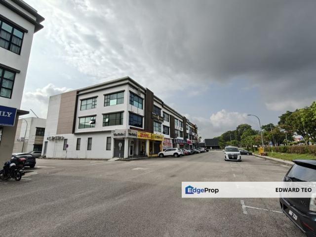 Shop for sale in Johor