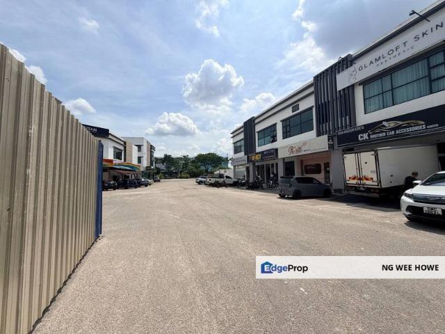 Shop for sale in Johor