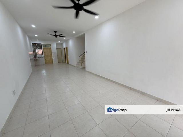 House for sale in Ulu Tiram, Johor