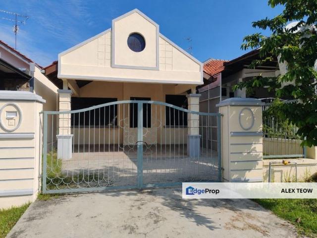House for sale in Ulu Tiram, Johor