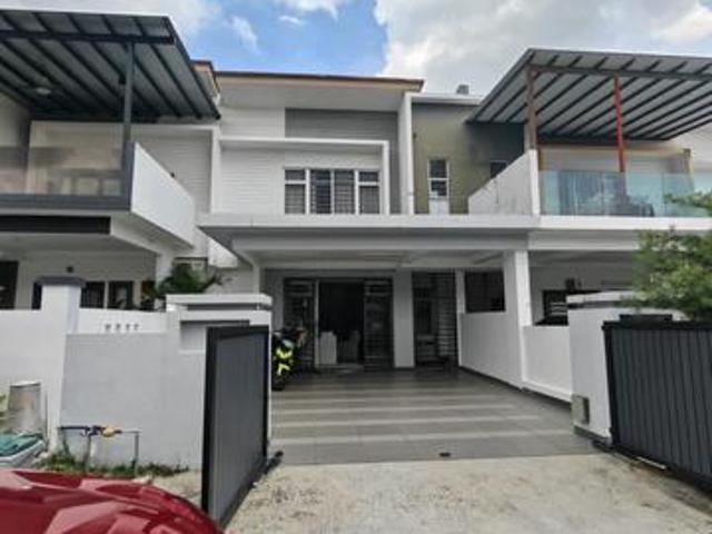 Terraced House for sale in Ulu Tiram, Johor