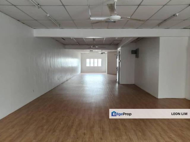 Shop for rent in Kajang, Langat