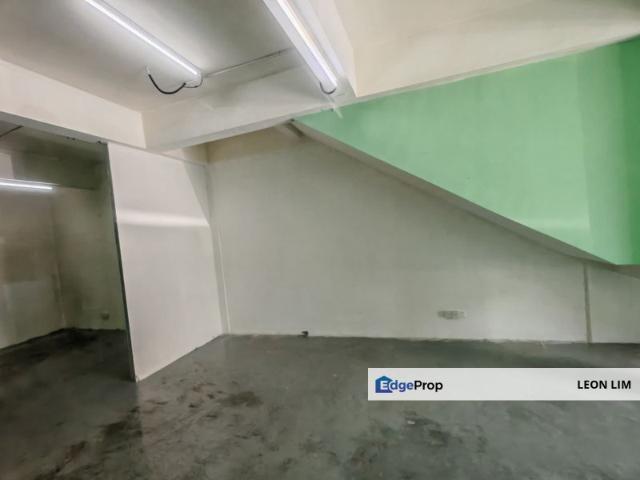 Shop for rent in Kajang, Langat