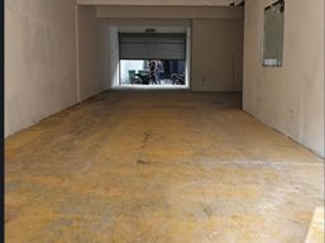 Shop for rent in Kajang, Langat