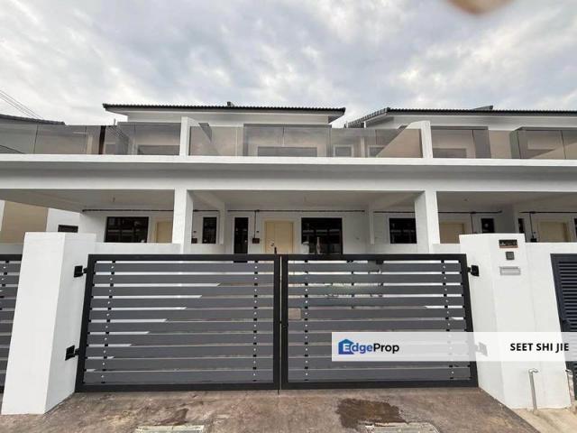 House for rent in Malaka