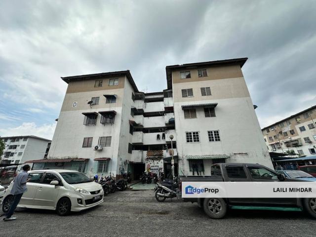 Flat for sale in Petaling, Subang Jaya