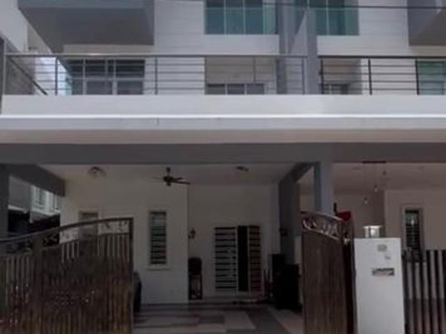 Terraced House for sale in Wellesley, Penang