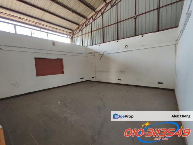 Warehouse for rent in Petaling, Subang Jaya