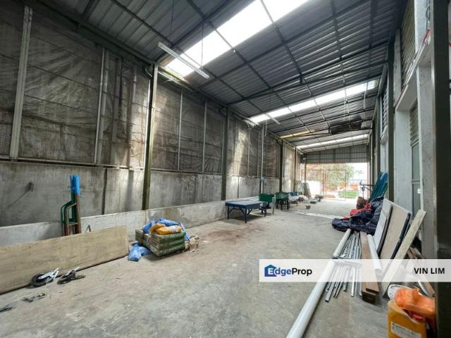 Warehouse for sale in Selayang, Selangor