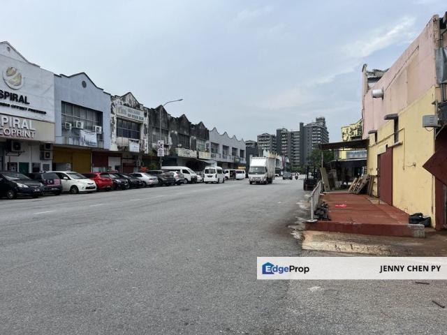 Warehouse for sale in Petaling, Subang Jaya