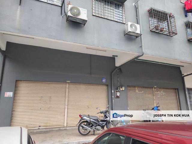 Shop for rent in Petaling, Subang Jaya