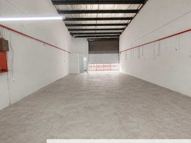 Warehouse for rent in Petaling, Subang Jaya
