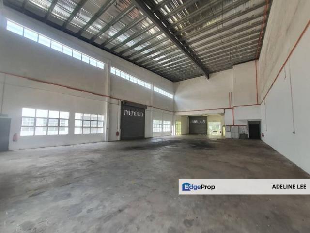 Warehouse for rent in Taman Perindustrian Cemerlang, Johor Bahru