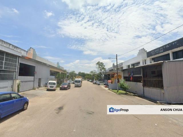 Warehouse for rent in Ulu Tiram, Johor Bahru