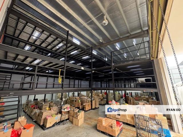 Warehouse for sale in Taman Perindustrian Cemerlang, Johor Bahru