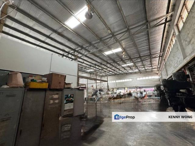 Warehouse for sale in Bukit Ledang, Johor