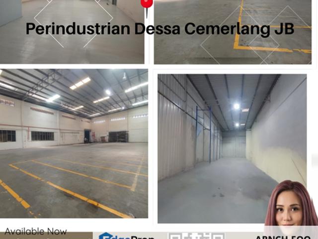 Warehouse for sale in Kediaman Kakitangan Daerah JKR Johor Bahru, Iskandar Puteri