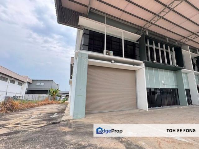 Warehouse for rent in Ulu Tiram, Johor