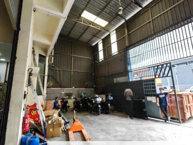 Warehouse for rent in Ulu Tiram, Johor