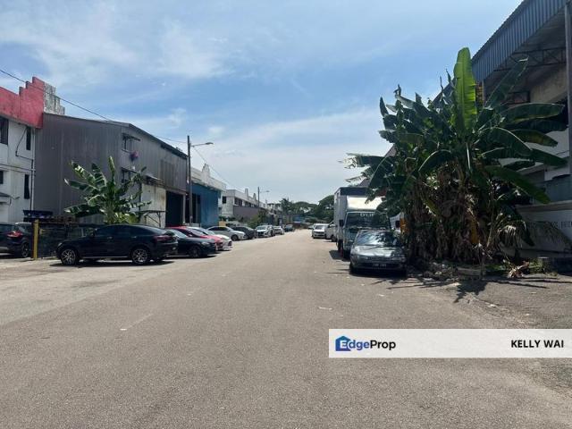 Warehouse for sale in Johor