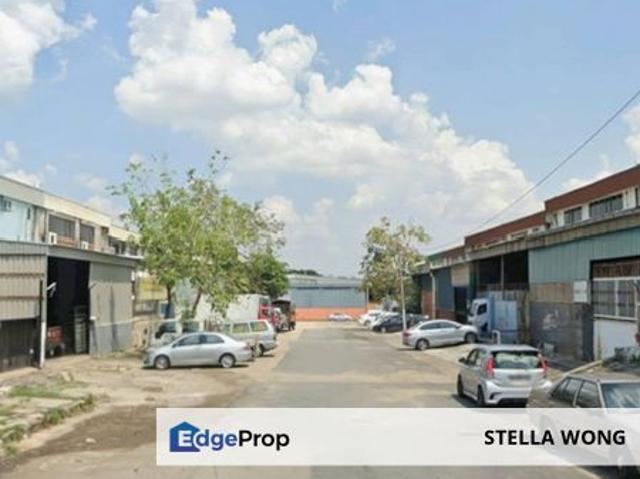Warehouse for sale in Johor