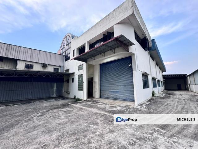 Warehouse for rent in Desa Jaya, Johor Bahru
