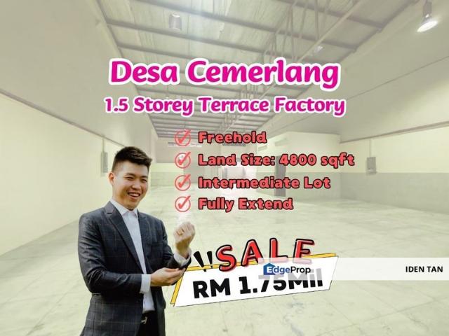 Warehouse for sale in Desa Jaya, Johor Bahru