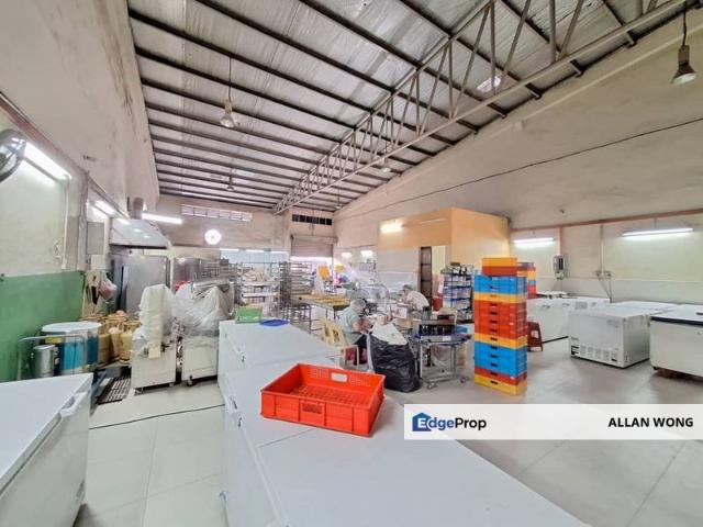 Warehouse for sale in Johor