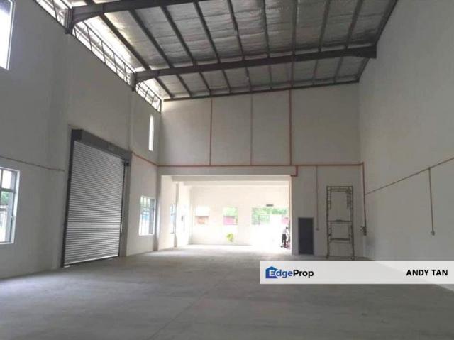 Warehouse for rent in Desa Jaya, Johor Bahru