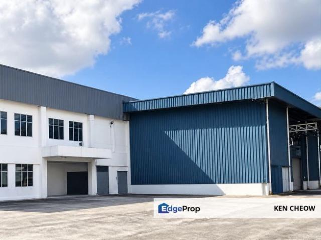 Warehouse for rent in Desa Jaya, Johor Bahru